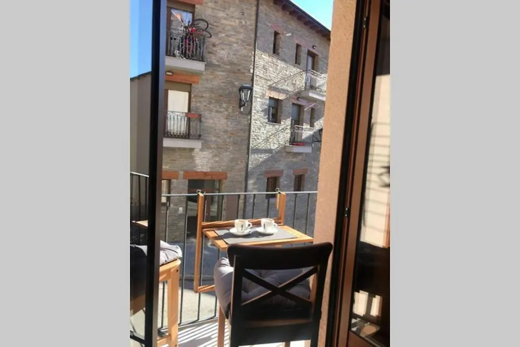 Puigcerda Centro. Acogedor Apartament En El Pueblo Apartment